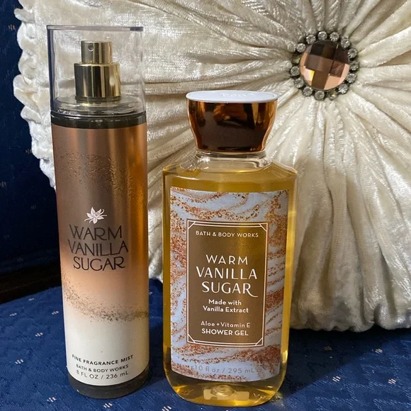 BATH & BODY WORKS SET. . .WARM VANILLA SUGAR SCENT - Picture 1 of 5